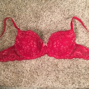 Victoria secret lace bra 32D *NEVER USED*